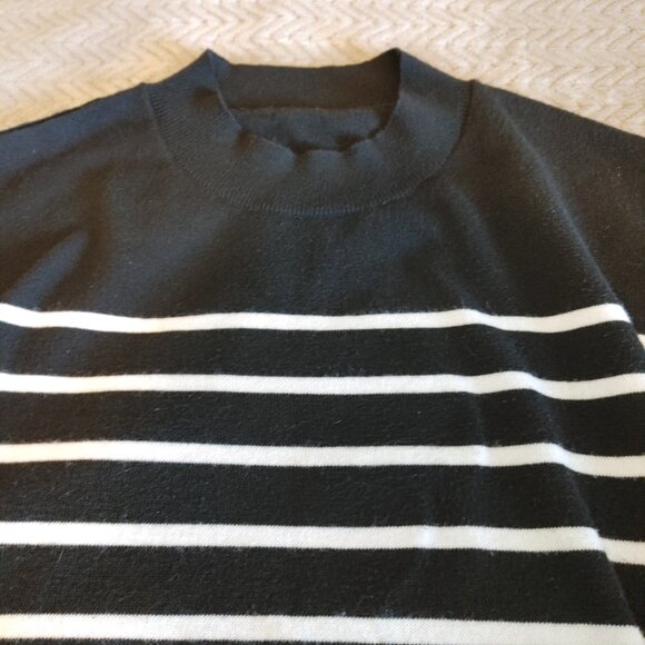 Women's Lounge Long Sleeve Striped Top - Picture 13 of 15